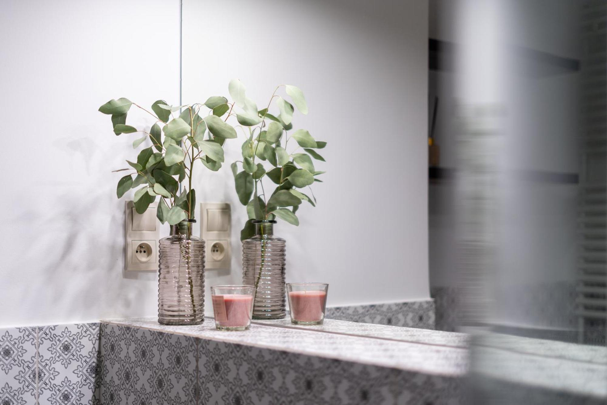 Modern Ii With Free Underground Parking Apartment *